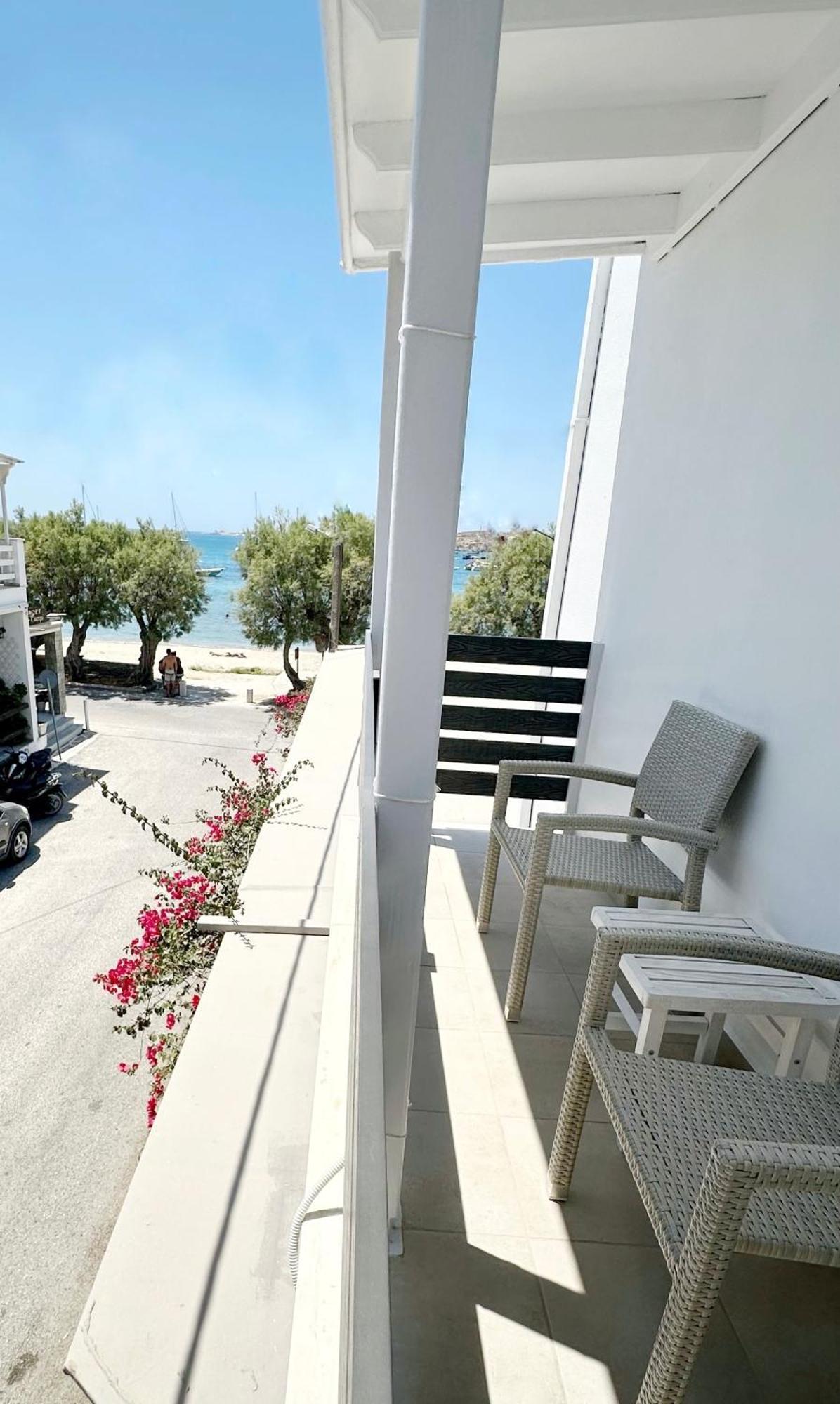 Kirki Rooms By The Sea ปาริเกีย ภายนอก รูปภาพ
