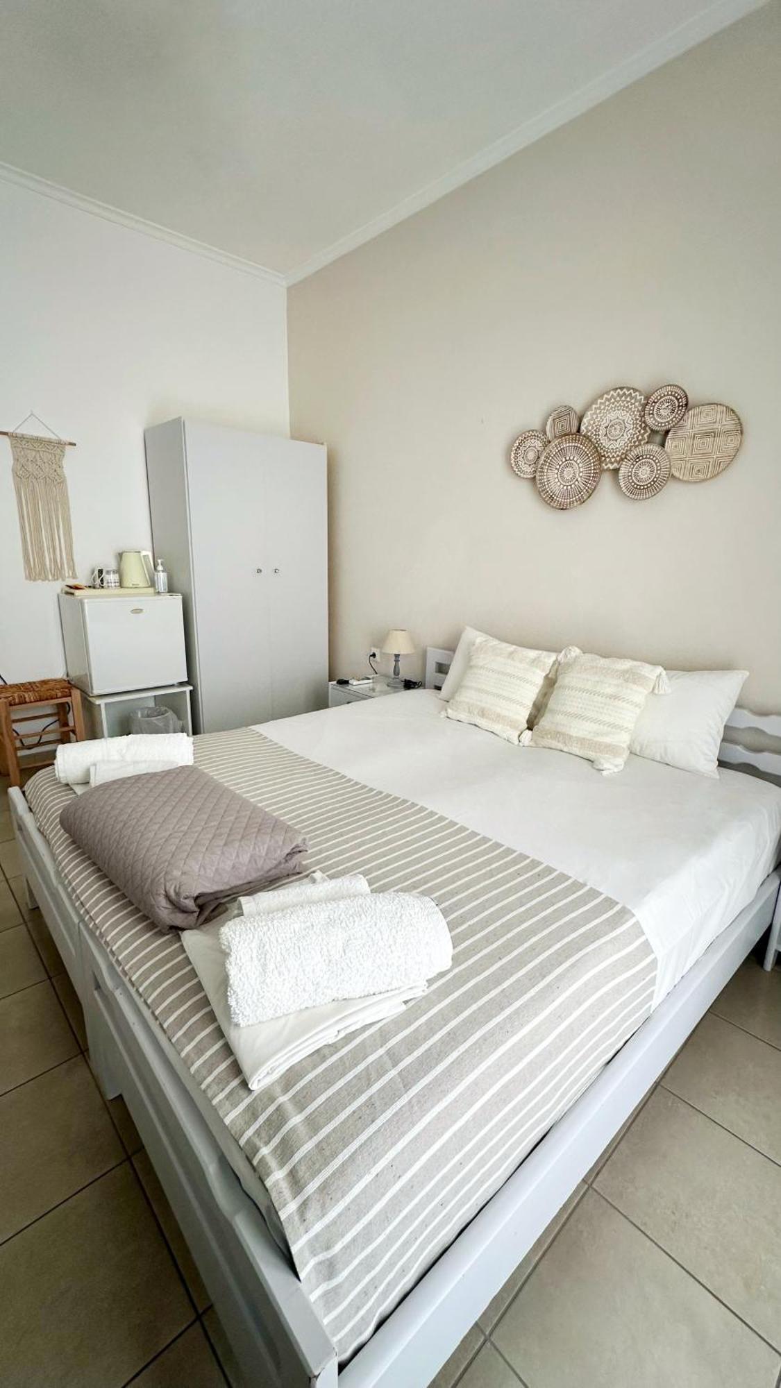 Kirki Rooms By The Sea ปาริเกีย ภายนอก รูปภาพ